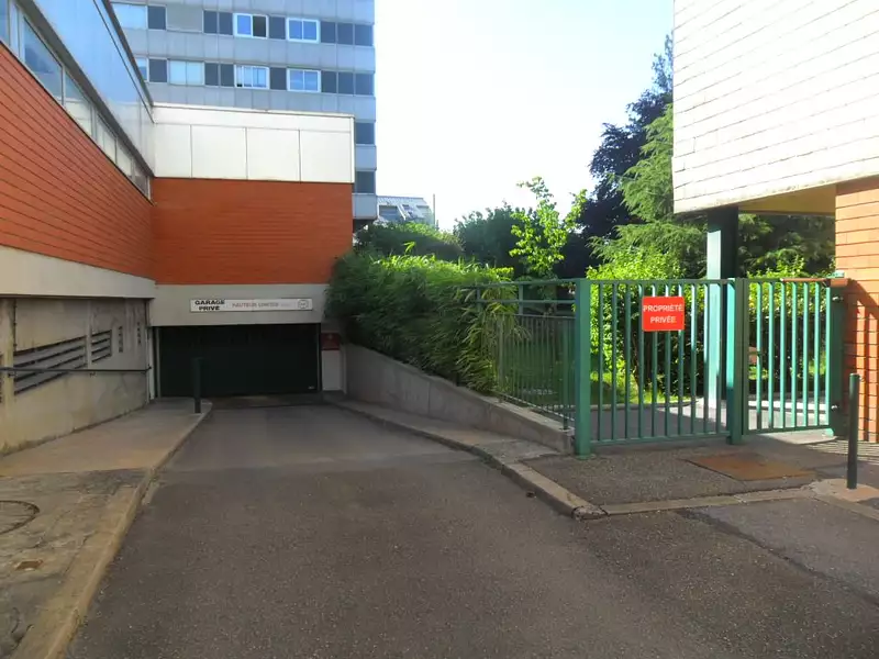 Parking, 13 m²