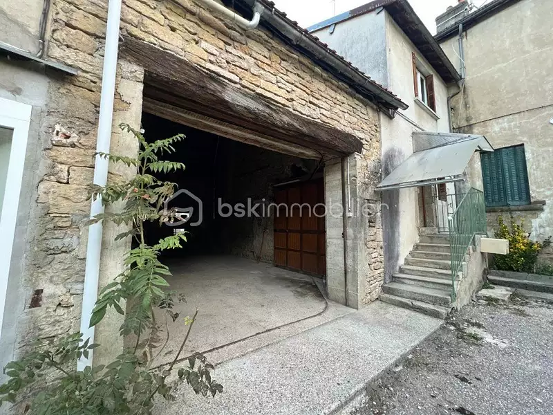 Immeuble, 240 m²