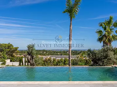 Maison, 240 m²