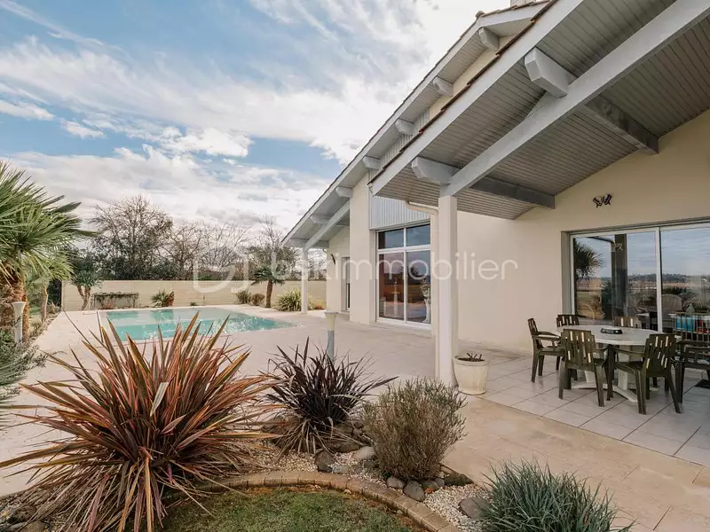 Maison, 164 m²