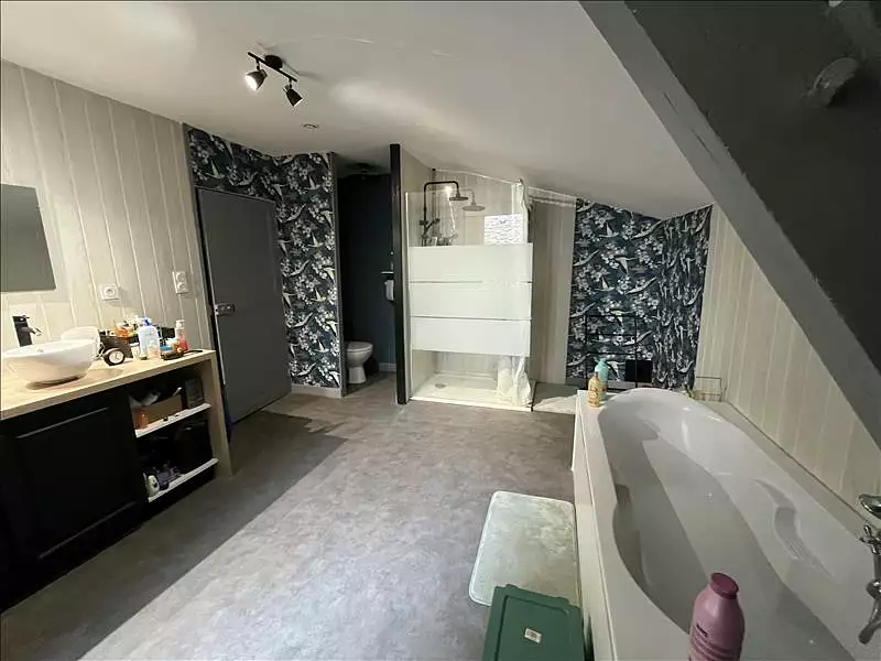 Maison, 210 m²