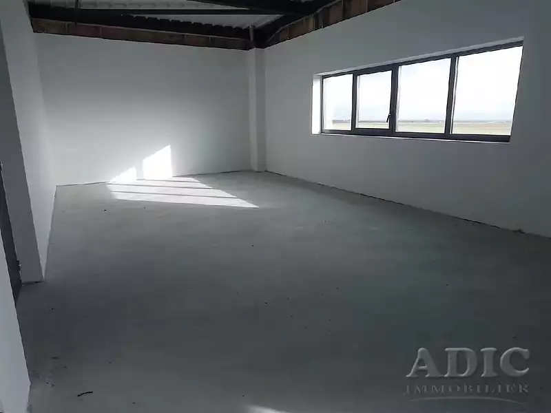 Divers, 200 m²