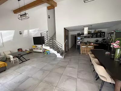 Maison, 160 m²