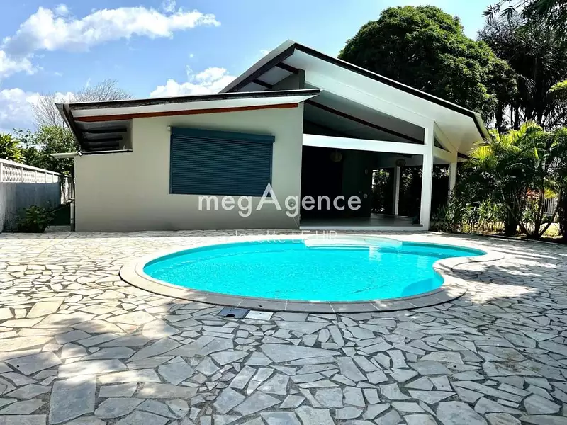 Maison, 174 m²
