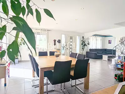 Maison, 155 m²
