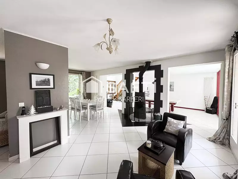 Maison, 254 m²