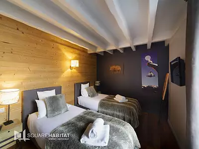 Maison, 374 m²
