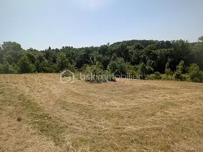 Terrain, 1 594 m²