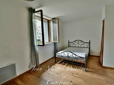 Immeuble, 220 m²
