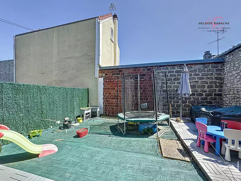 Divers, 157,99 m²