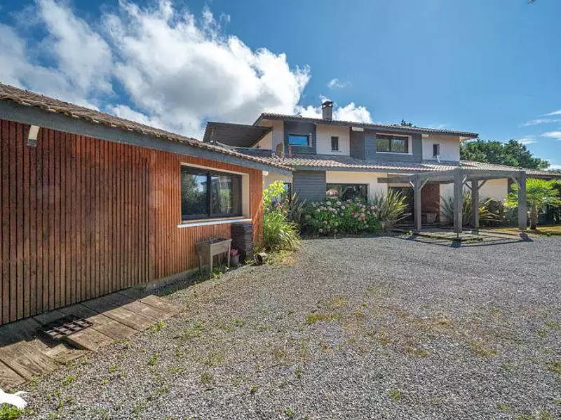 Maison, 400 m²