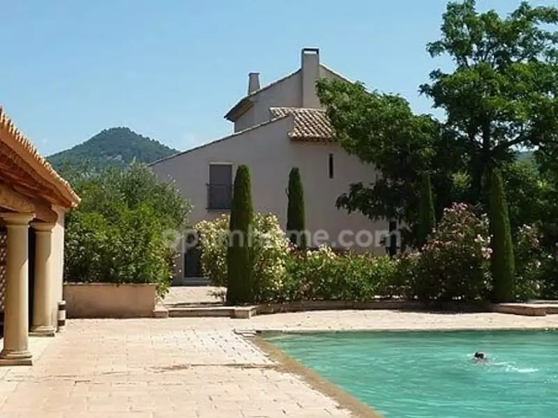 Maison, 350 m²