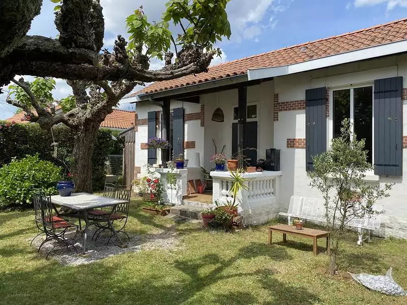 Maison, 56 m²