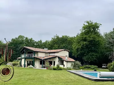 Maison, 245 m²