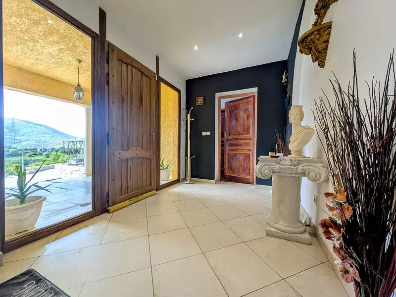 Maison, 370 m²