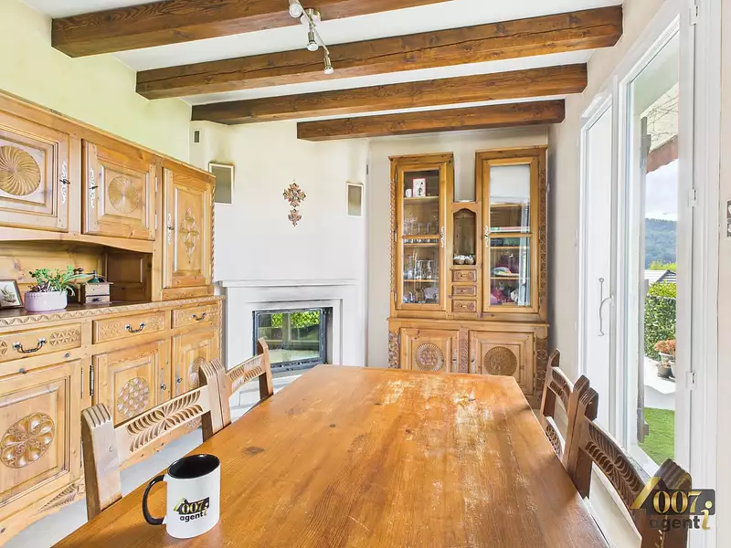 Maison, 197 m²