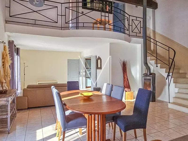 Maison, 300 m²