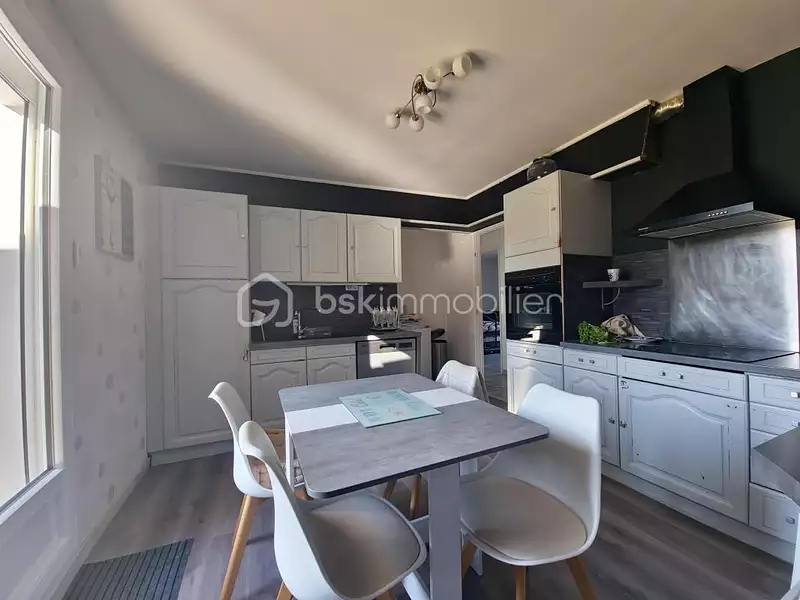 Maison, 164 m²