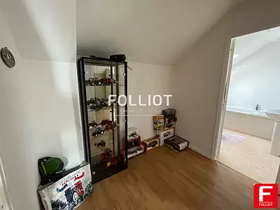 Maison, 166 m²