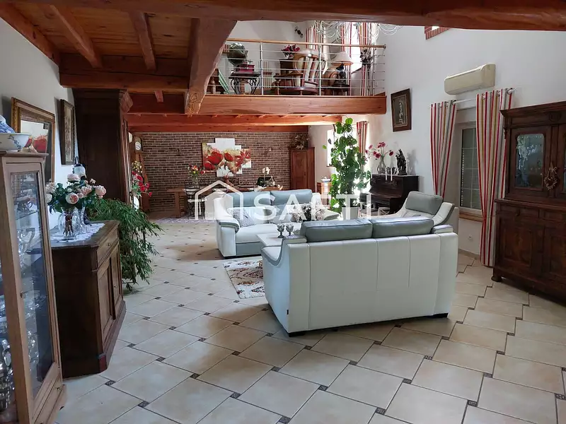 Maison, 634 m²