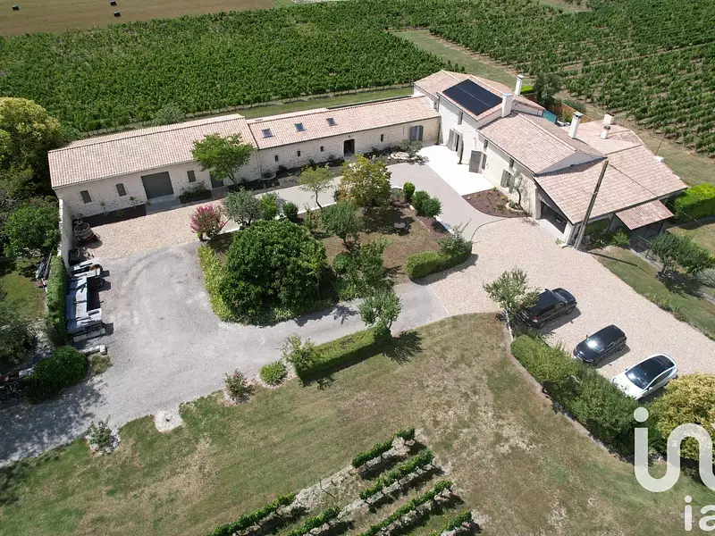 Maison, 390 m²