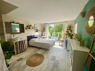 Maison, 163 m²