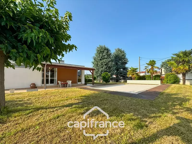 Maison, 99 m²