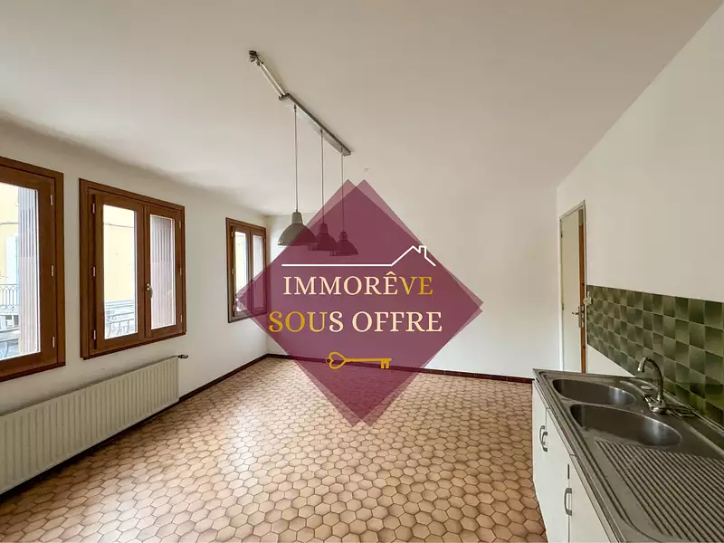 Immeuble, 178 m²