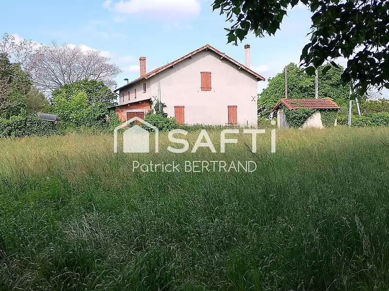 Terrain, 794 m²