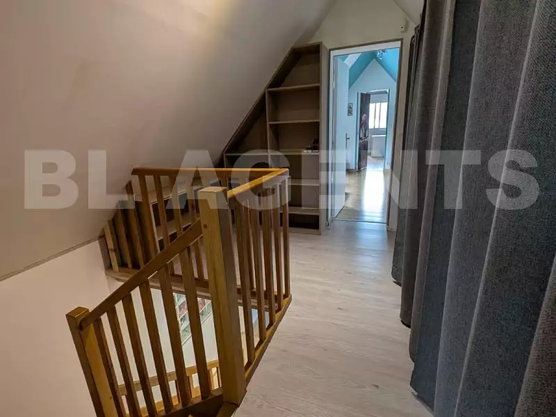 Maison, 165 m²
