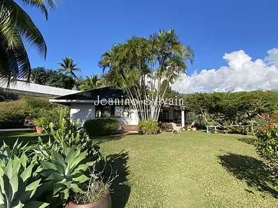 Maison, 255 m²
