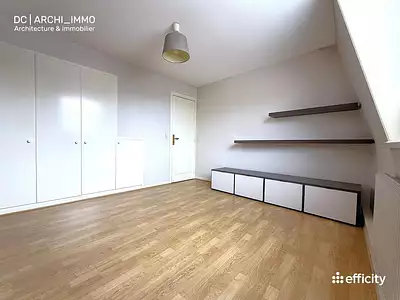 Maison, 345 m²