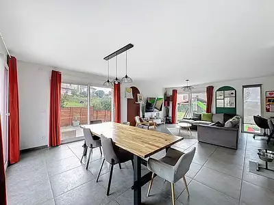 Maison, 170 m²