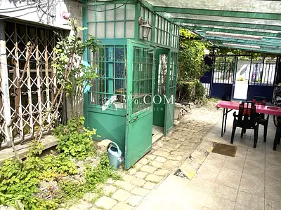 Immeuble, 330 m²