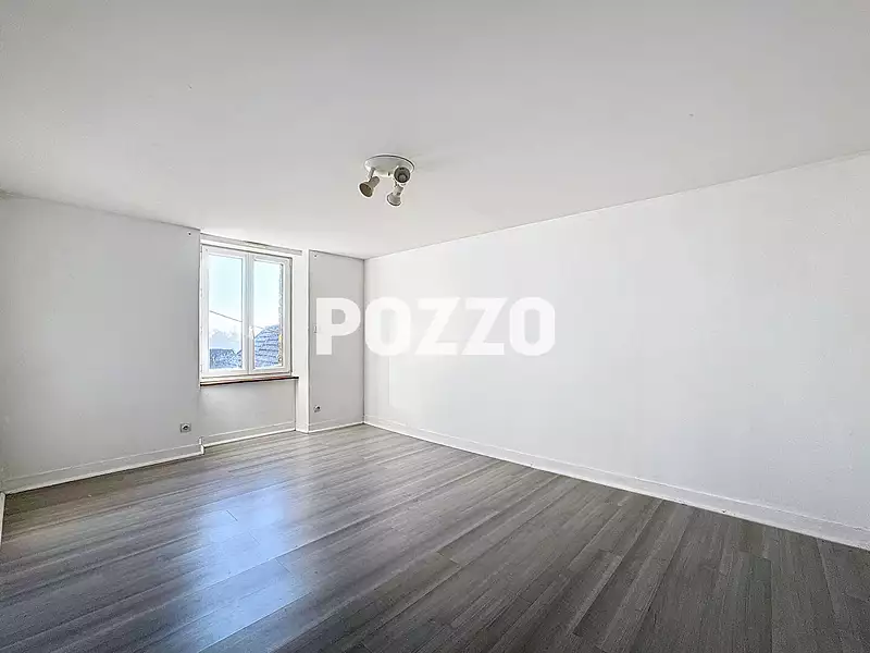 Maison, 230 m²