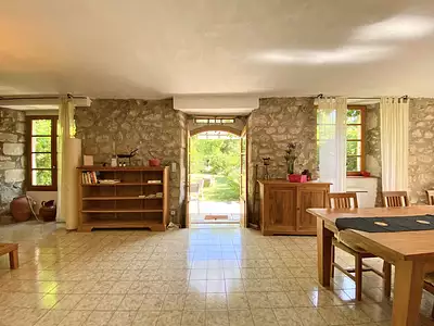 Maison, 320 m²