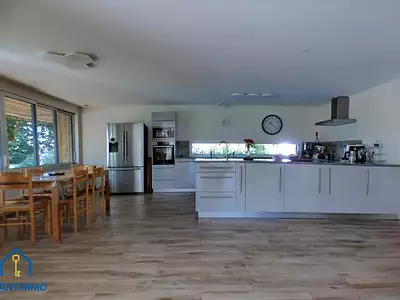 Maison, 265 m²
