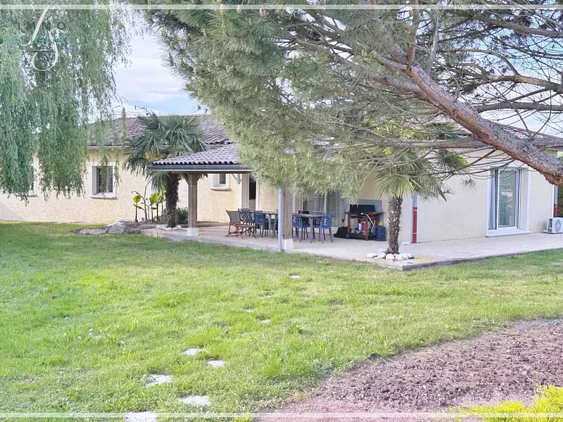 Maison, 181 m²