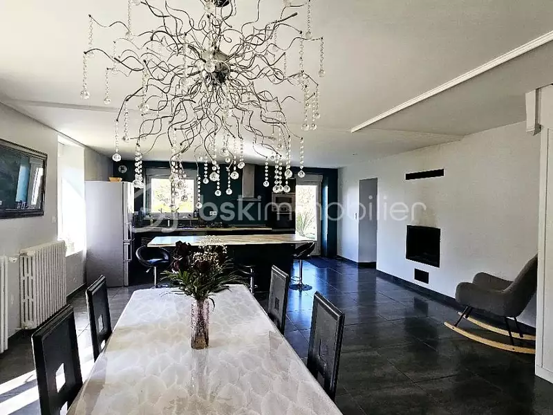 Maison, 200 m²
