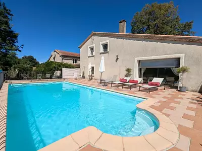 Maison, 251 m²