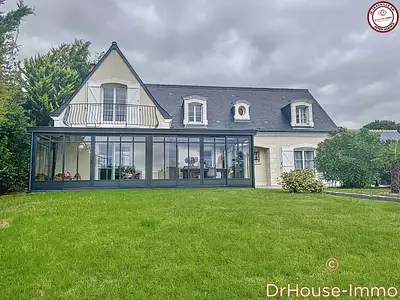 Maison, 203 m²