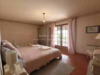 Maison, 250 m²