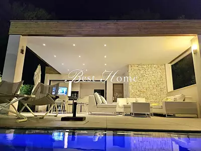 Maison, 220 m²