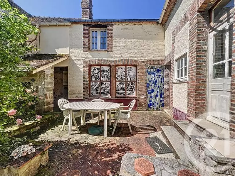 Maison, 230 m²