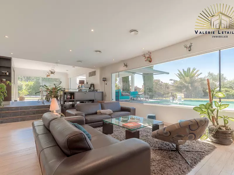 Maison, 249 m²