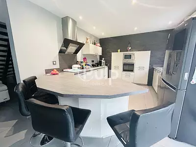 Maison, 165 m²