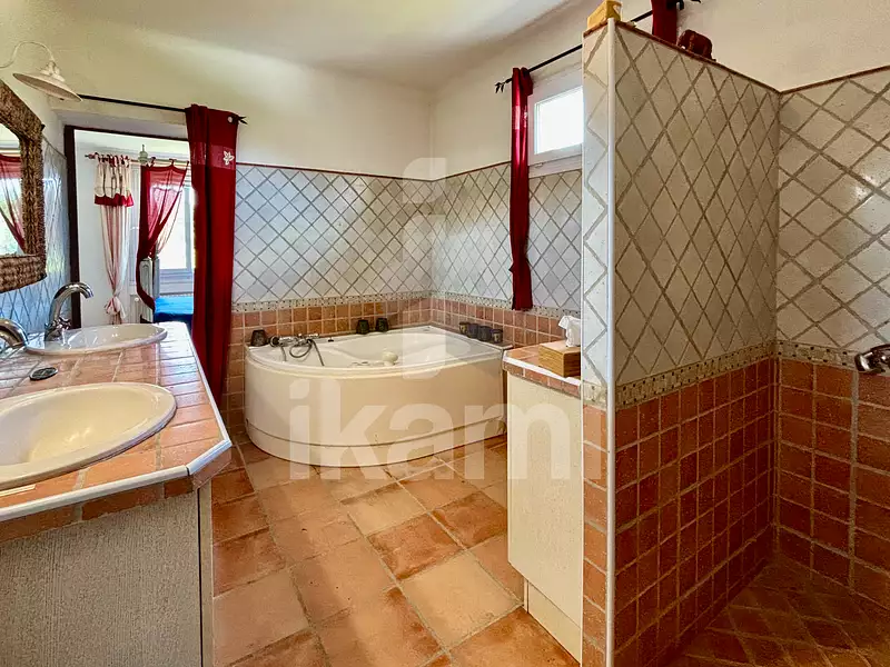 Maison, 178 m²