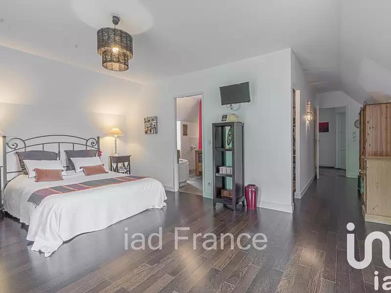 Maison, 270 m²