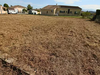 Terrain, 655 m²
