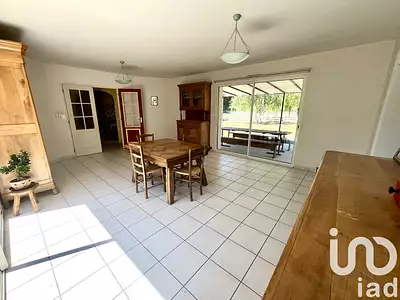 Maison, 176 m²